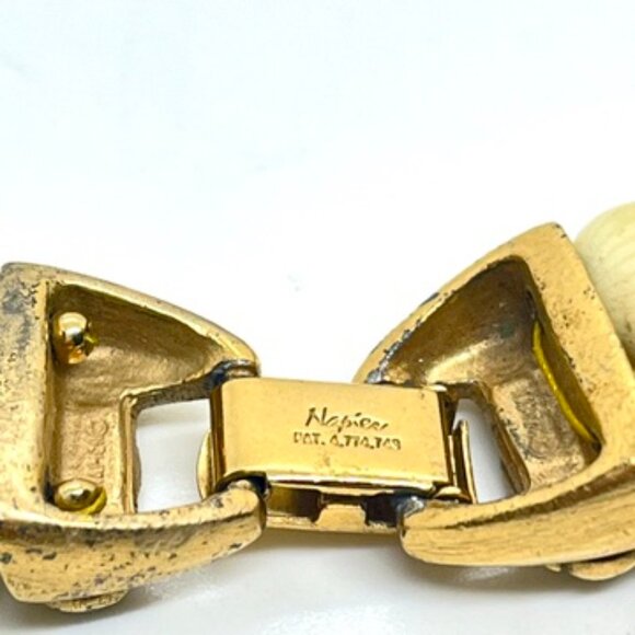 VINTAGE 80S NAPIER CREAM GOLD TONE NECKLACE ETRUSCAN MULTI STRAND ACRYLIC BEAD - Picture 15 of 16